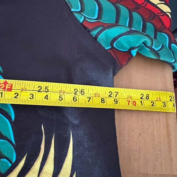 Boutique Pixie Lady Womens Plus Size 3X Sweatshirt Red Dragon Print Black - Picture 8 of 9